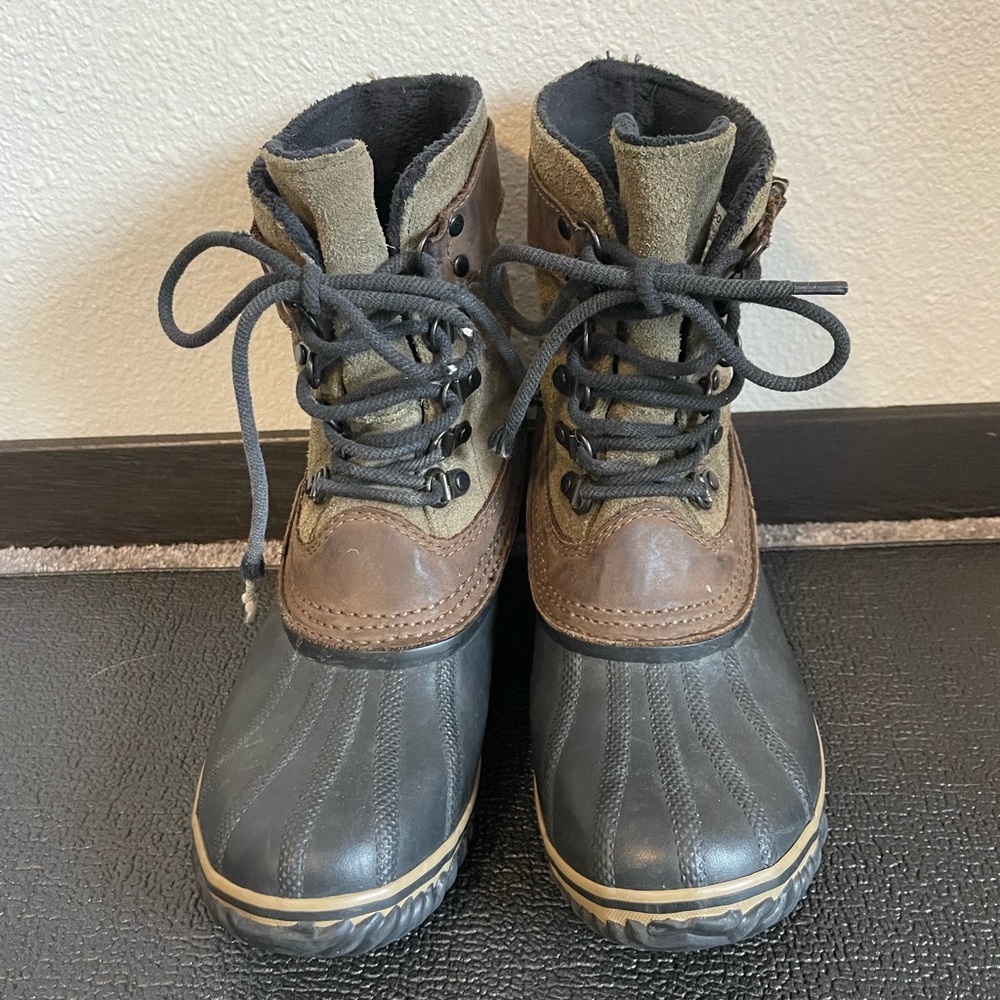 Sorel Fancy Lace Ankle Boots
